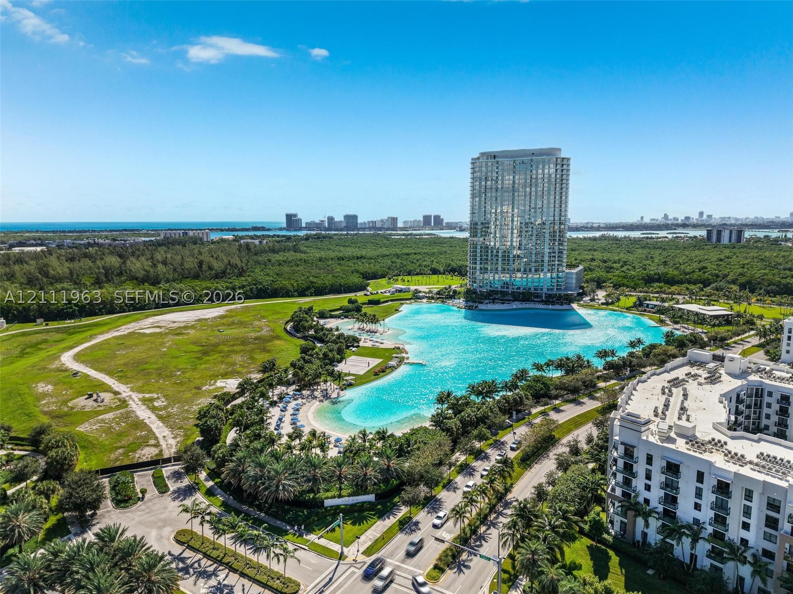 2411 Laguna Cir #2311, North Miami FL 33180