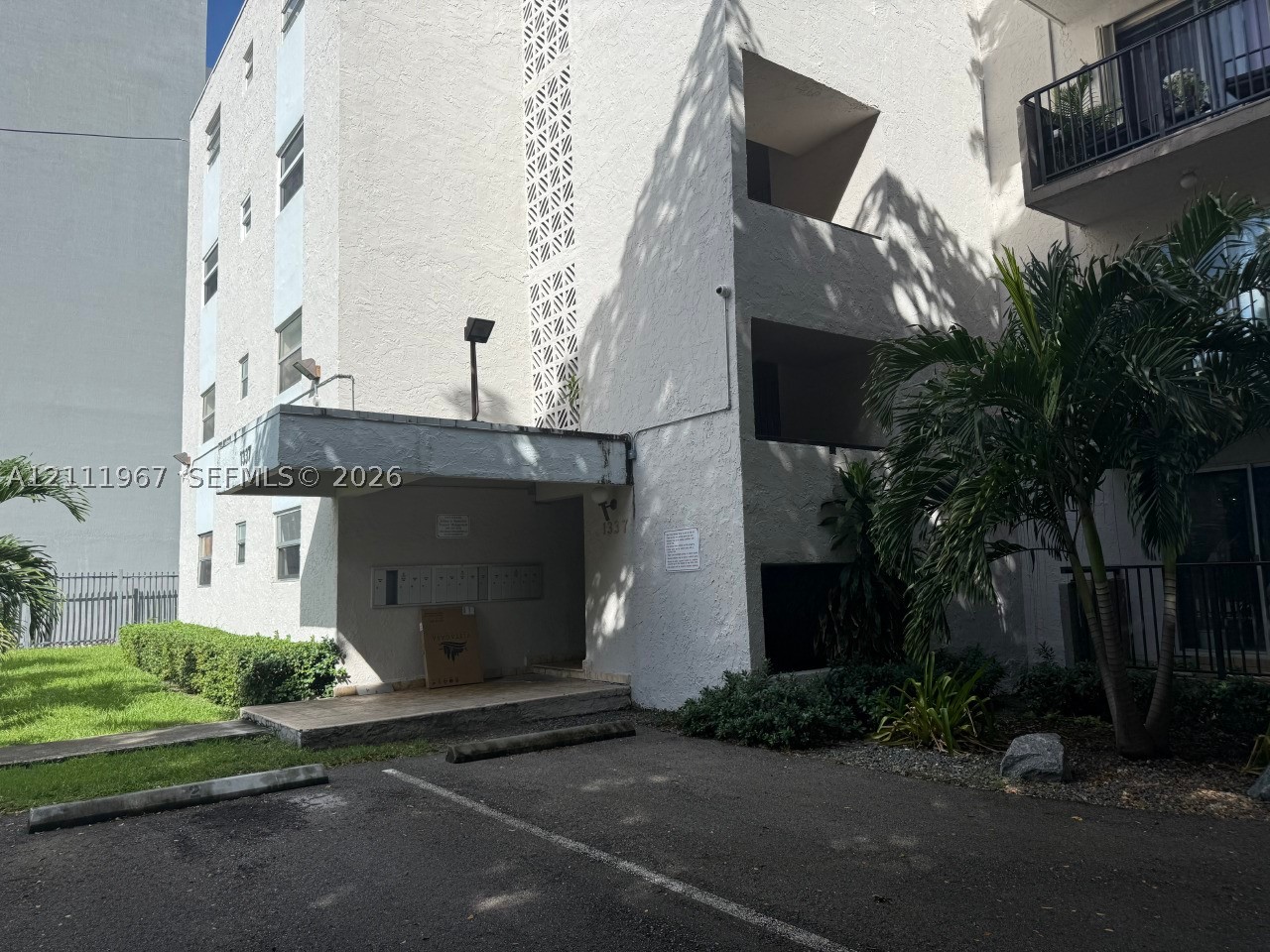 1337 NW 1st St #6, Miami FL 33125