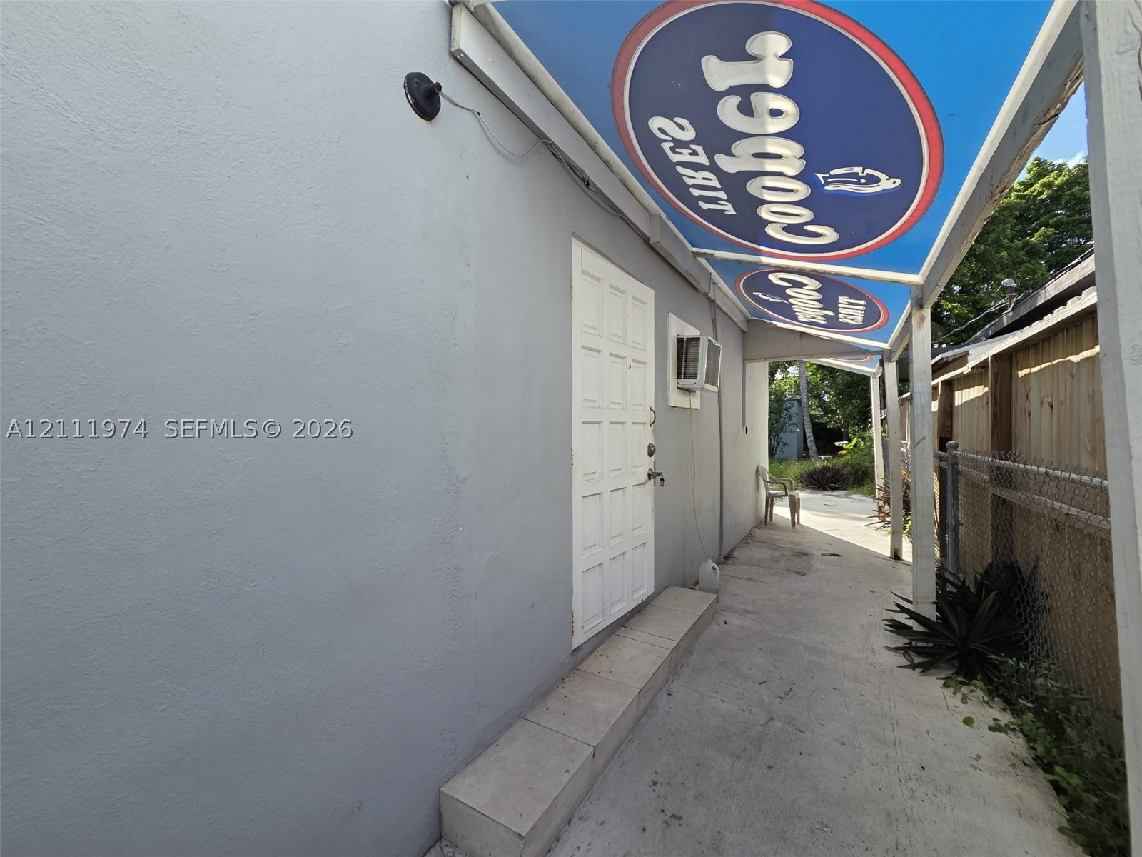 600 SW 44th Ct, Miami FL 33134