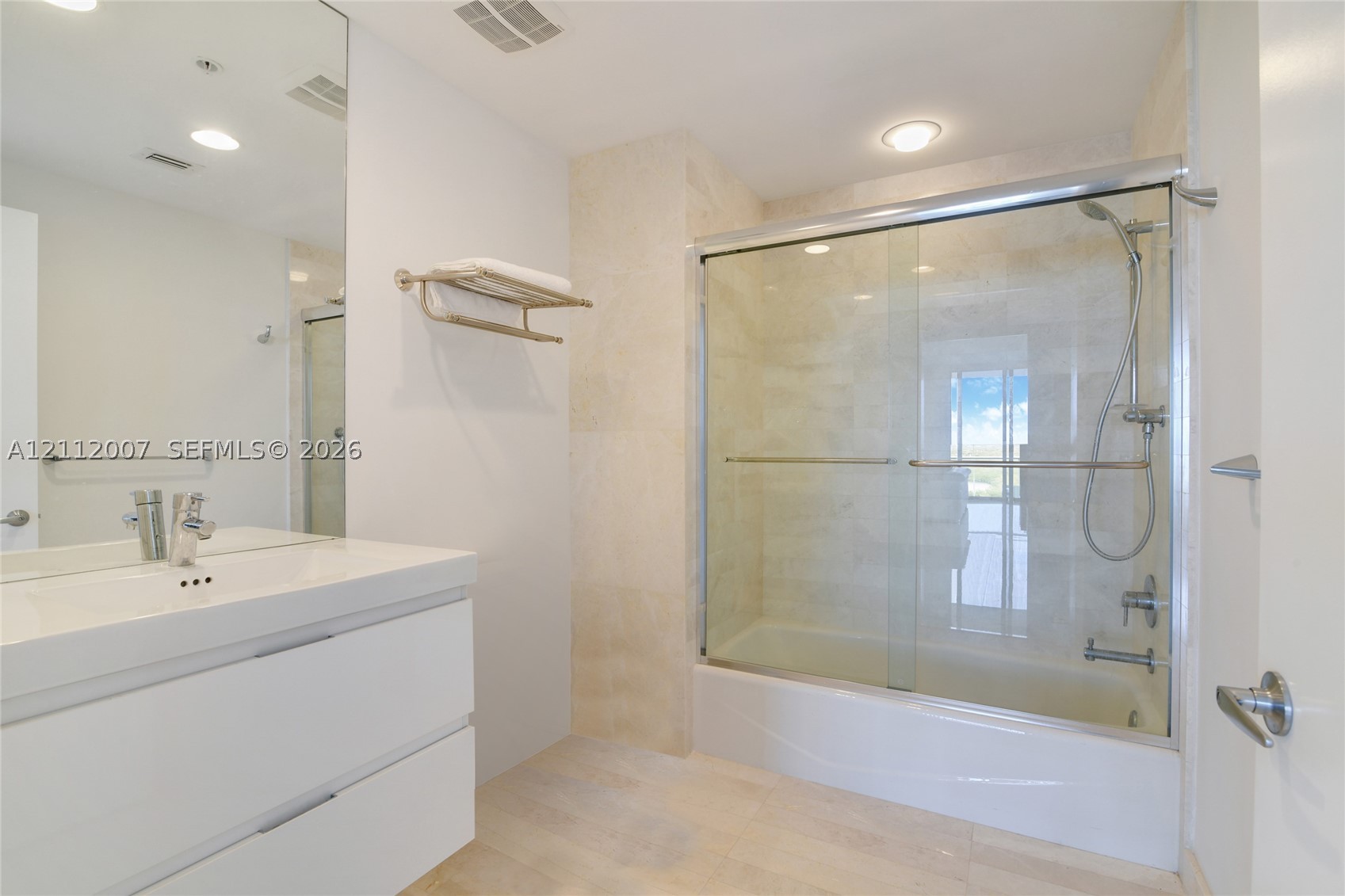 17301 Biscayne Blvd #2002, North Miami Beach FL 33160