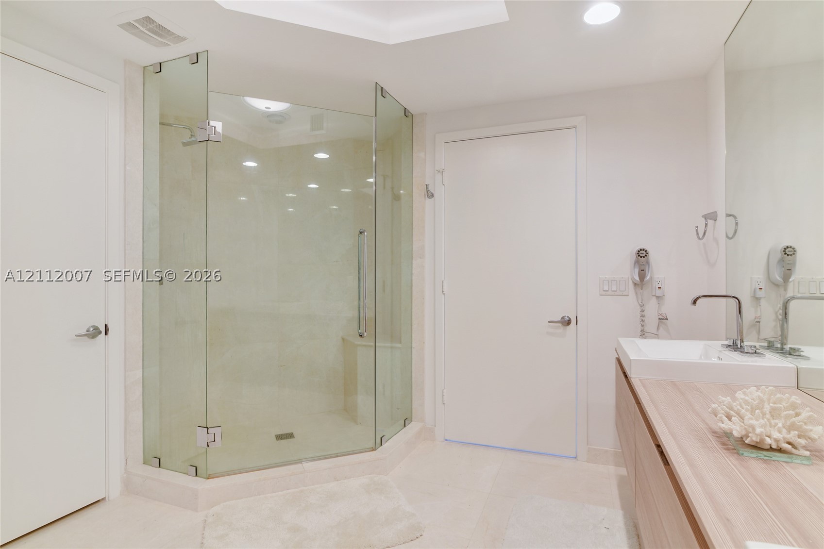 17301 Biscayne Blvd #2002, North Miami Beach FL 33160
