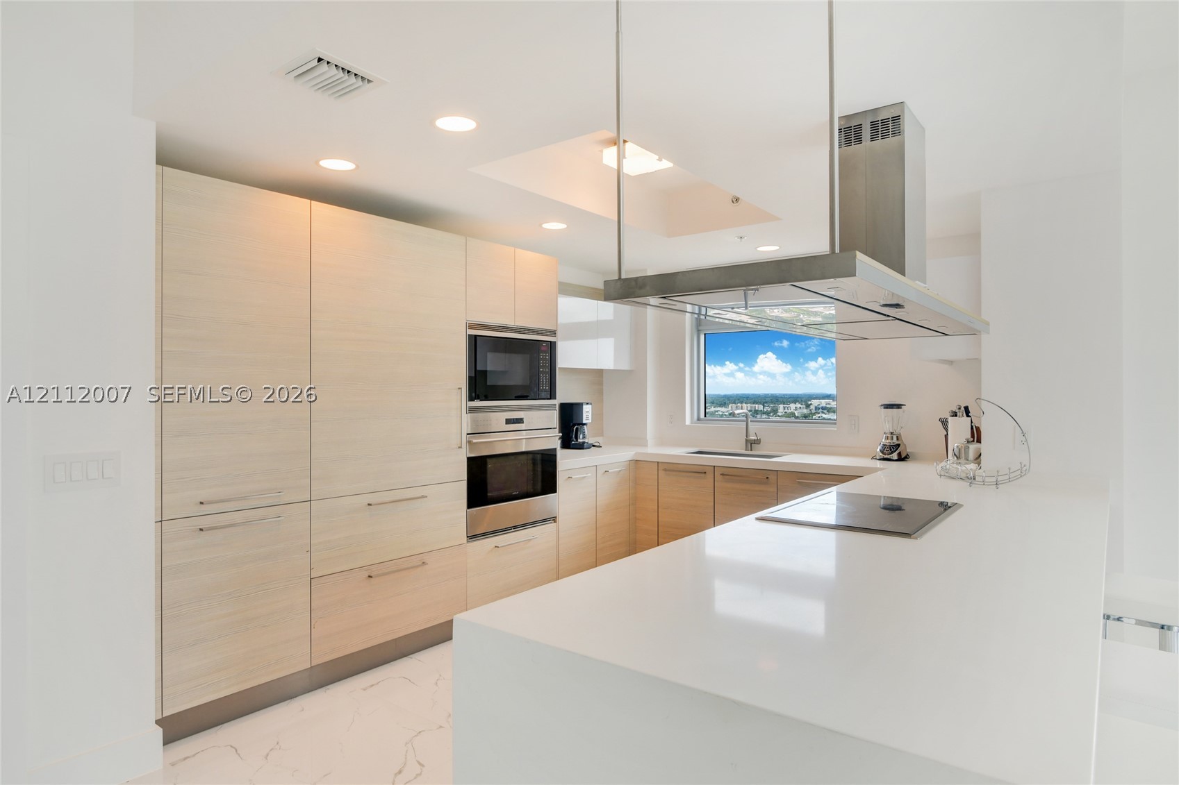 17301 Biscayne Blvd #2002, North Miami Beach FL 33160