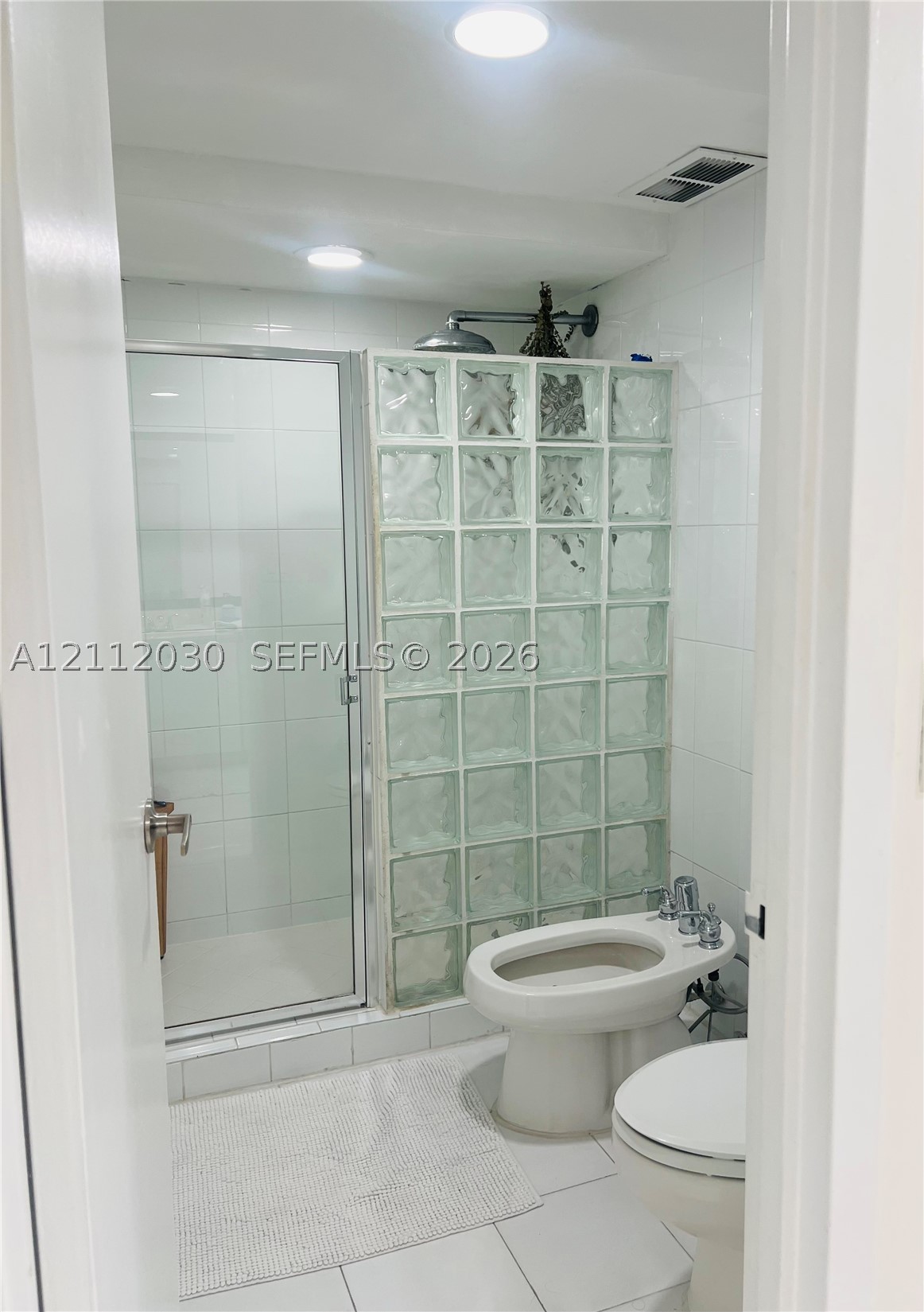 2333 Brickell Ave #1516, Miami FL 33129