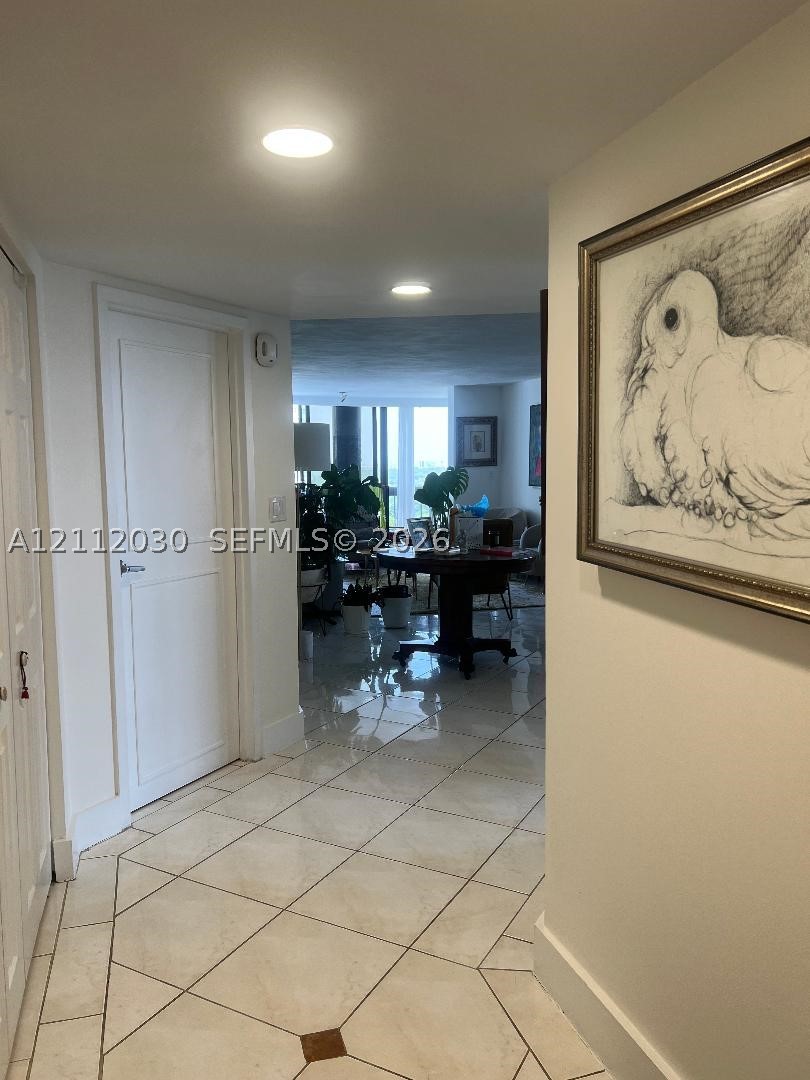 2333 Brickell Ave #1516, Miami FL 33129