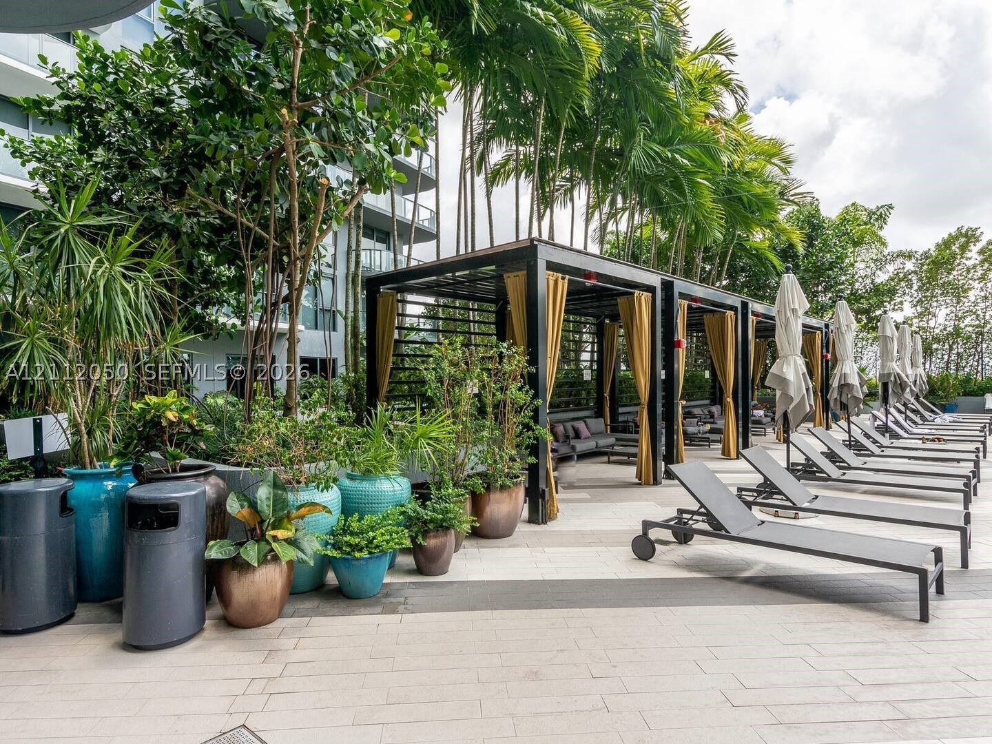 121 NE 34th St #1015, Miami FL 33137