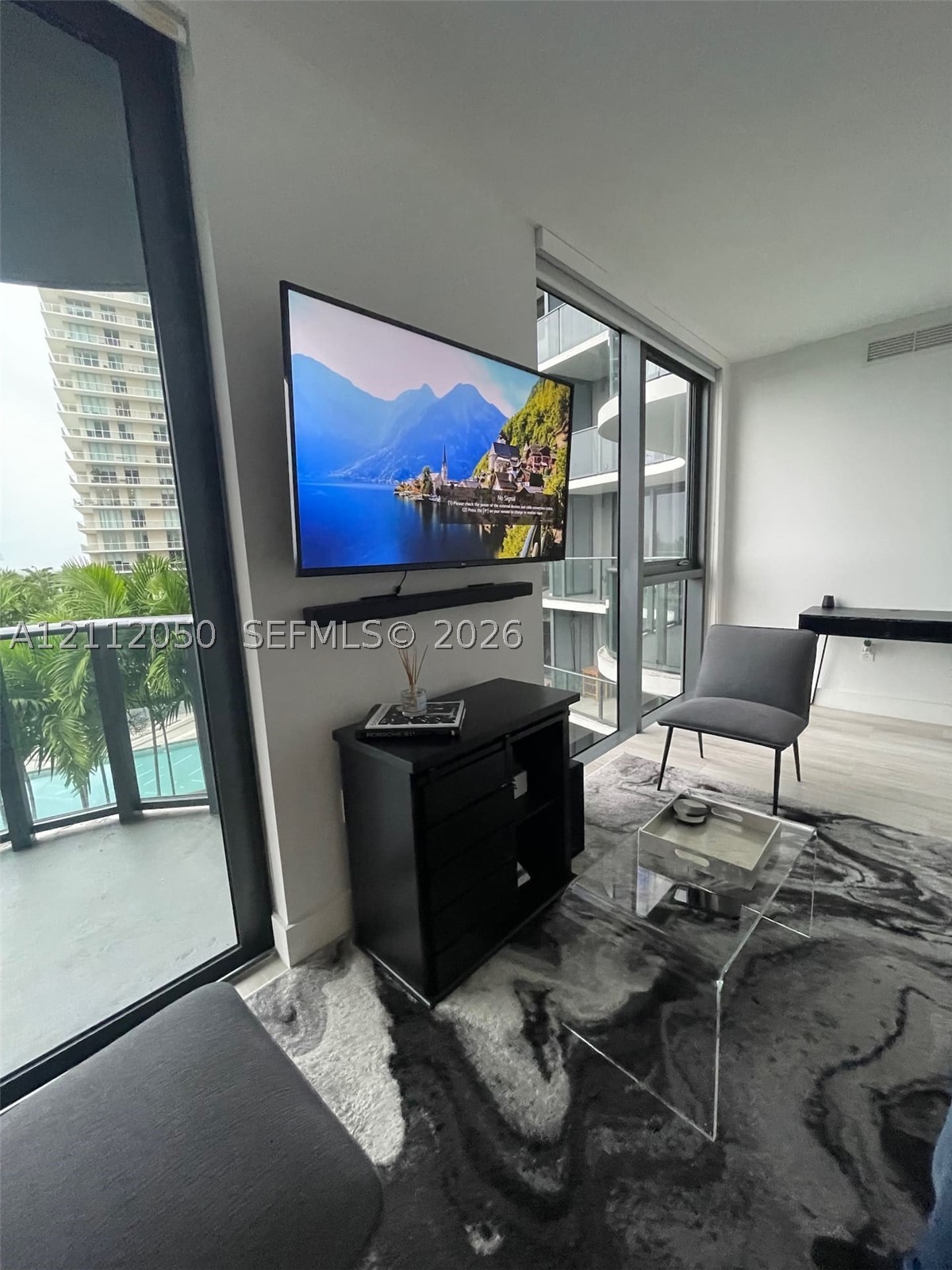 121 NE 34th St #1015, Miami FL 33137