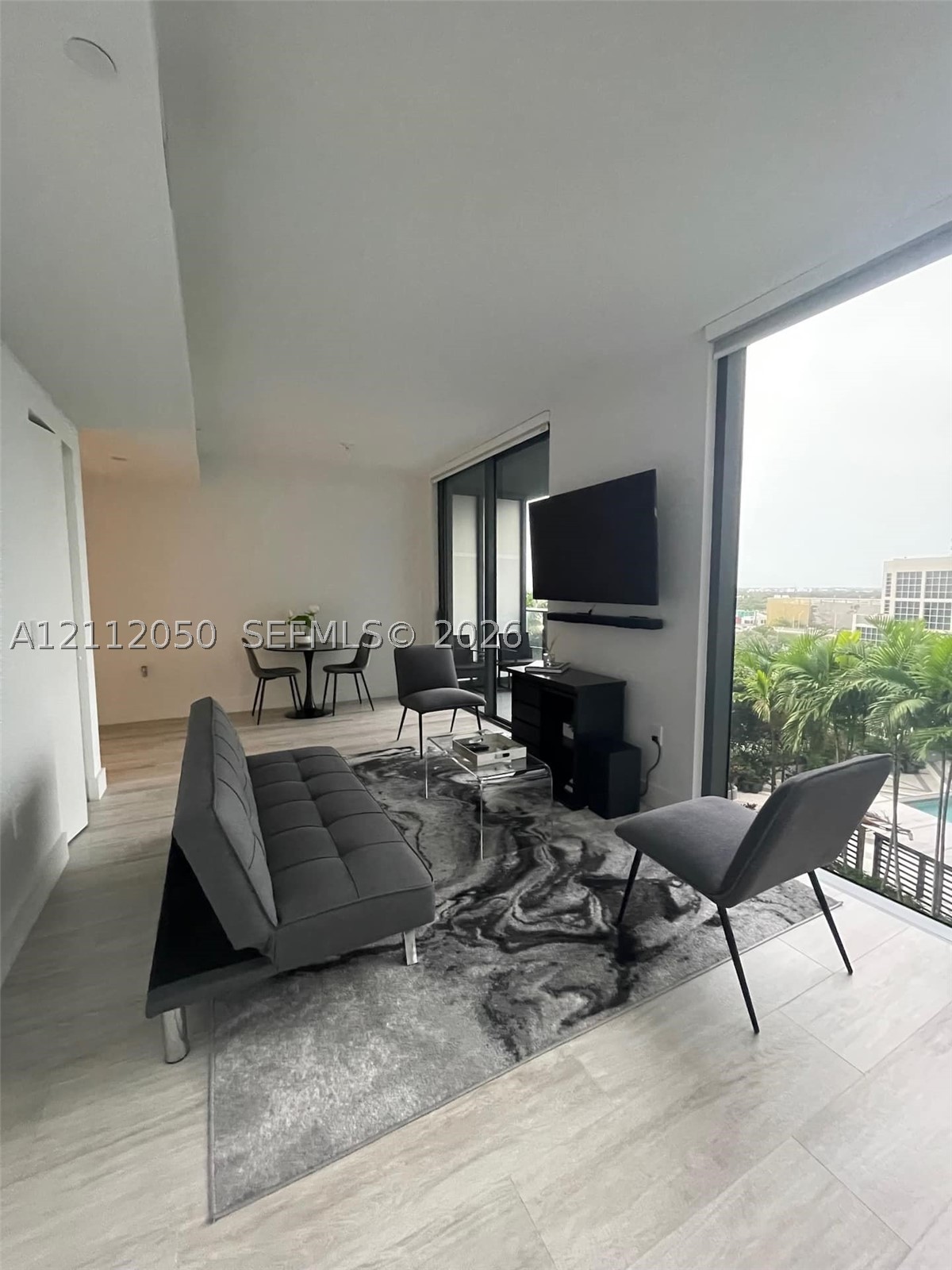 121 NE 34th St #1015, Miami FL 33137