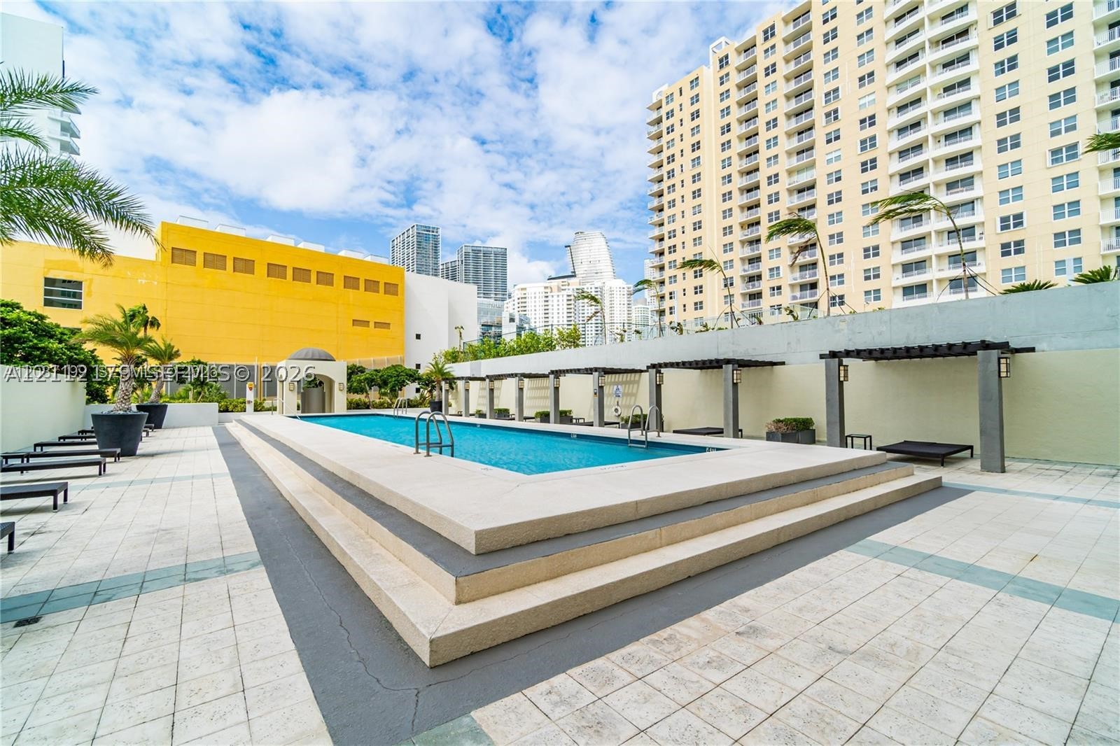 800 Claughton Island Dr #1604, Miami FL 33131
