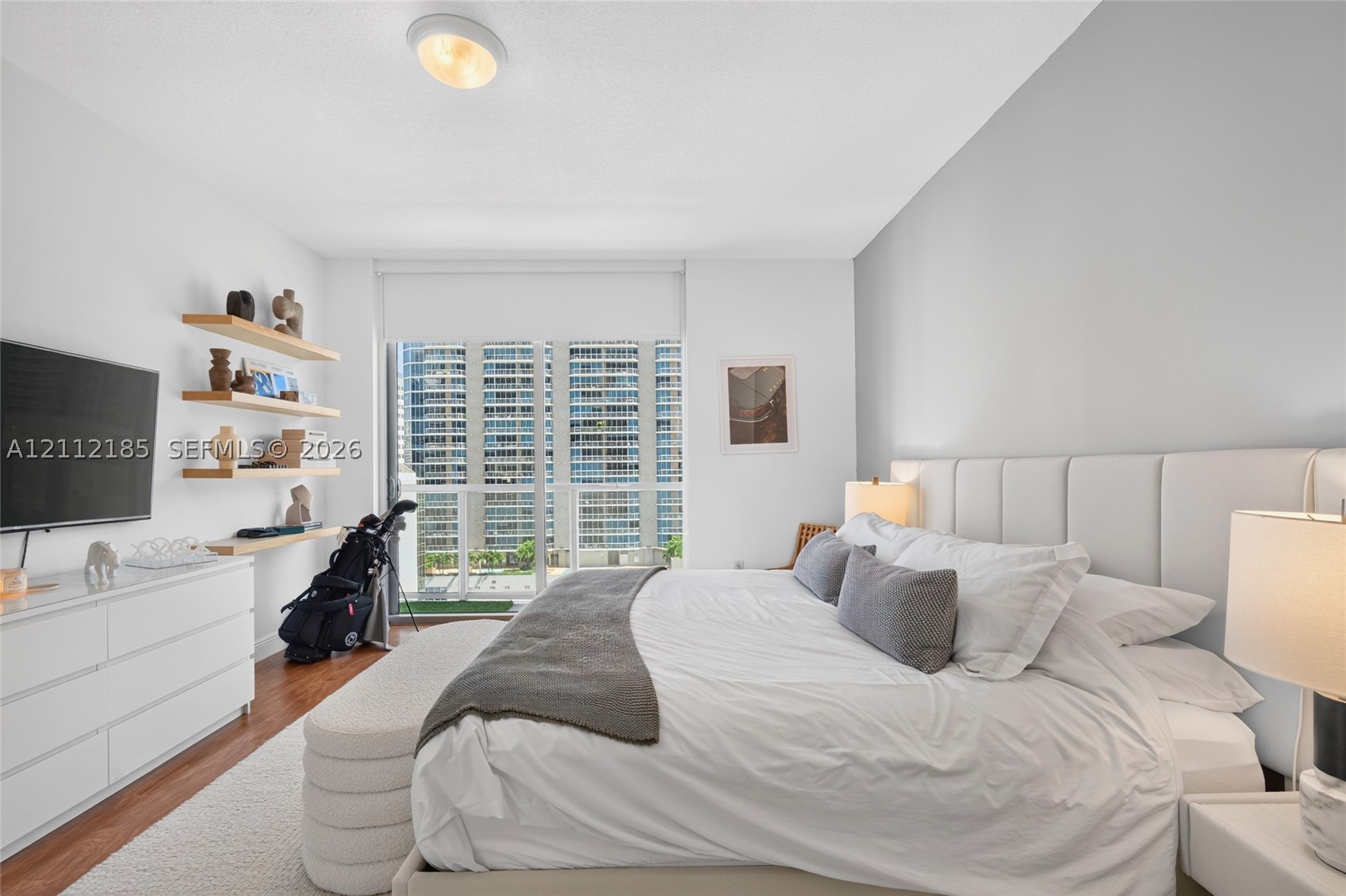 1060 Brickell Ave #2401, Miami FL 33131
