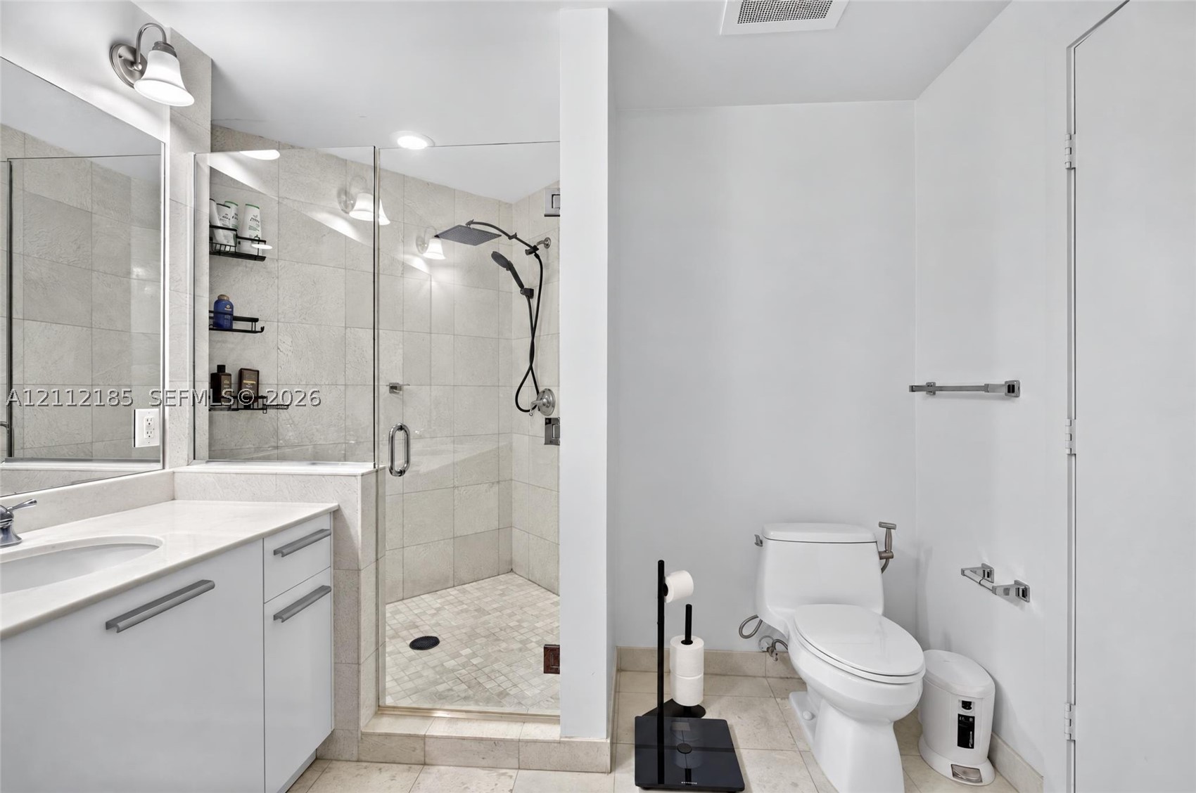 1060 Brickell Ave #2401, Miami FL 33131