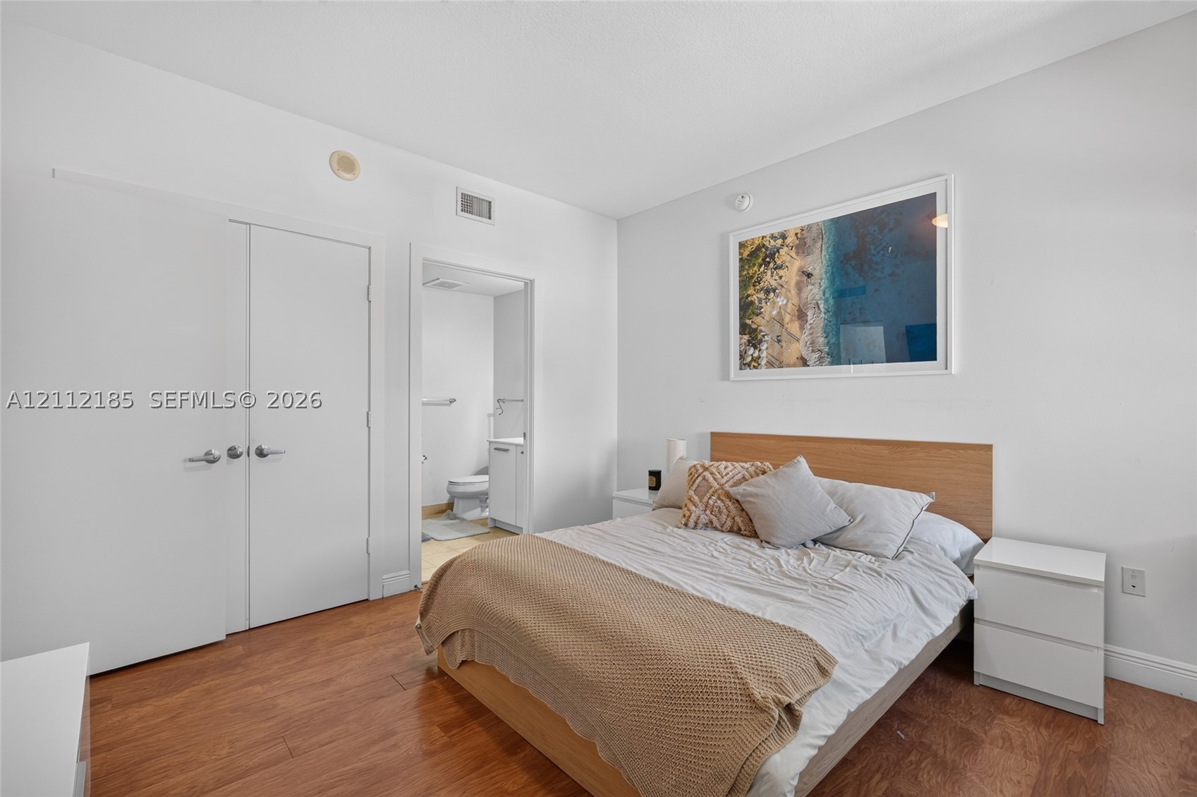 1060 Brickell Ave #2401, Miami FL 33131