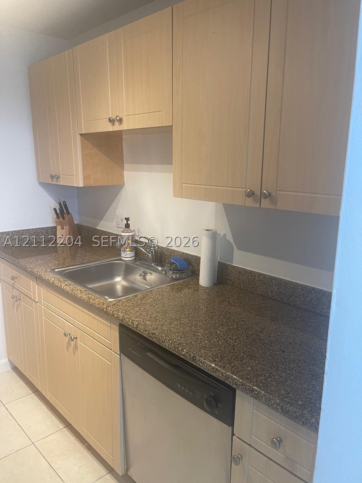 2020 NE 135th St #910, North Miami FL 33181