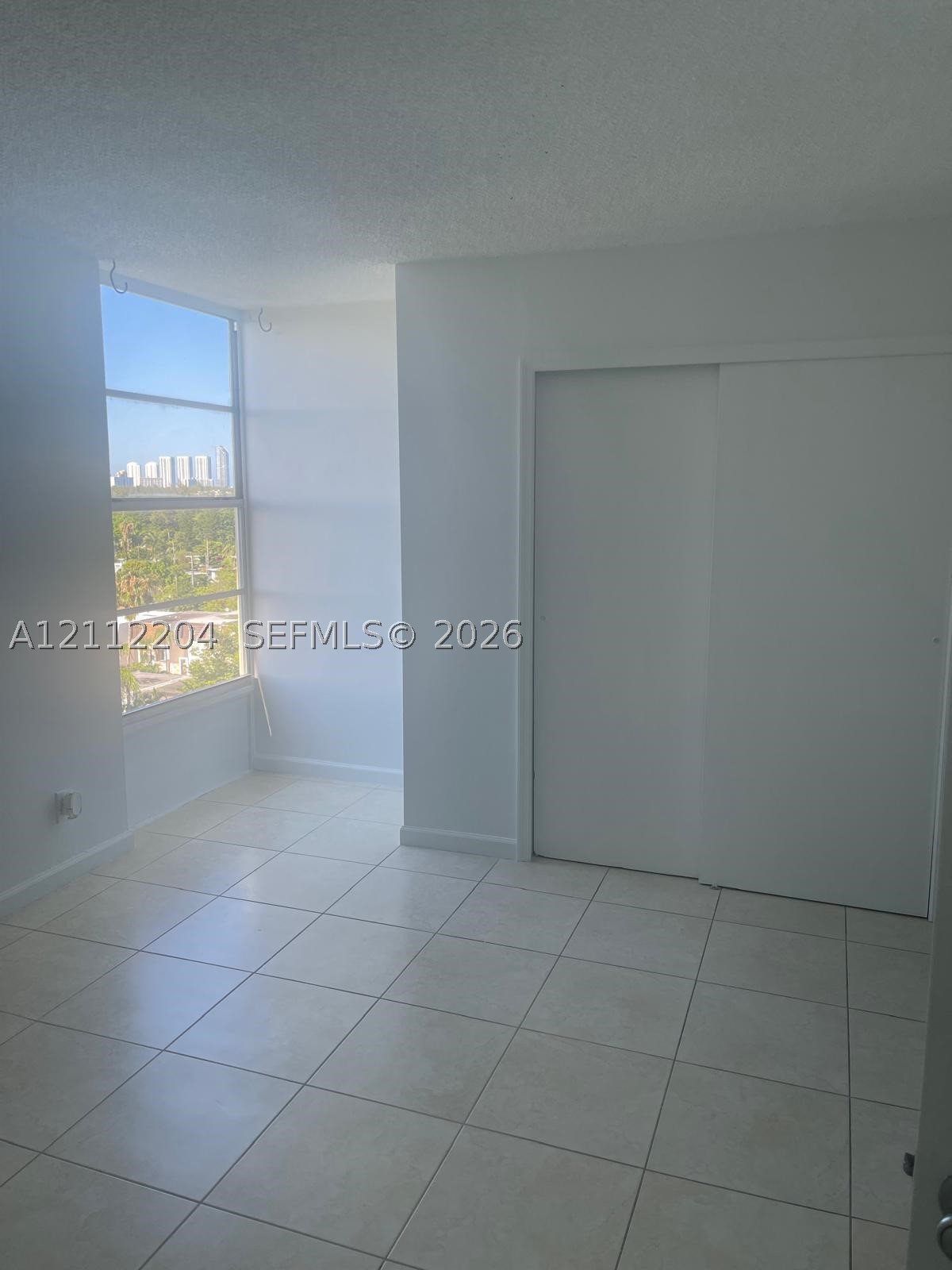 2020 NE 135th St #910, North Miami FL 33181