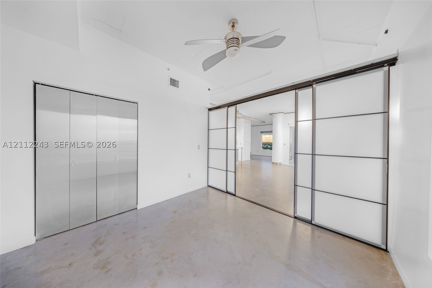 10 SW South River Dr #PHI15, Miami FL 33130
