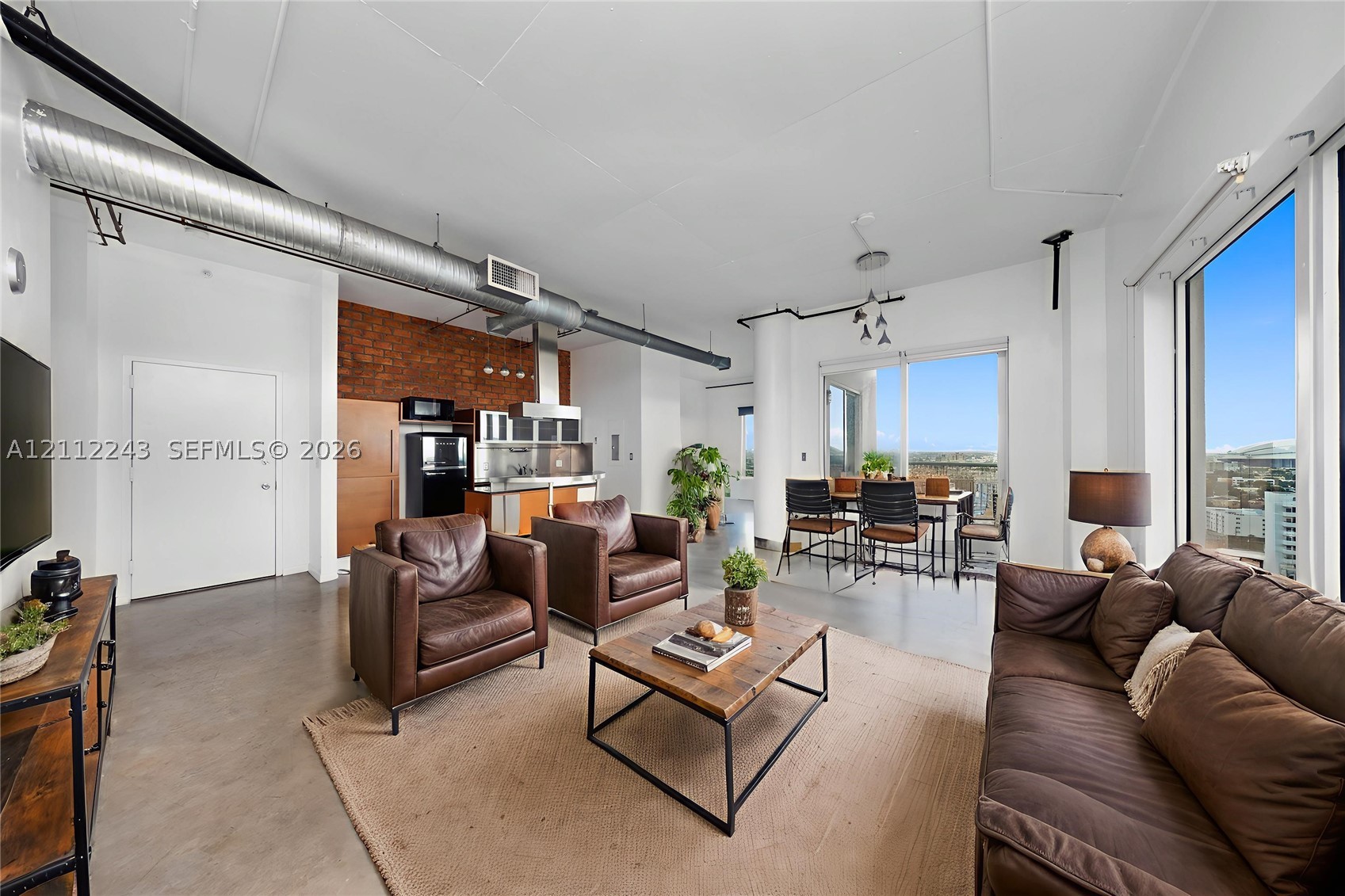10 SW South River Dr #PHI15, Miami FL 33130