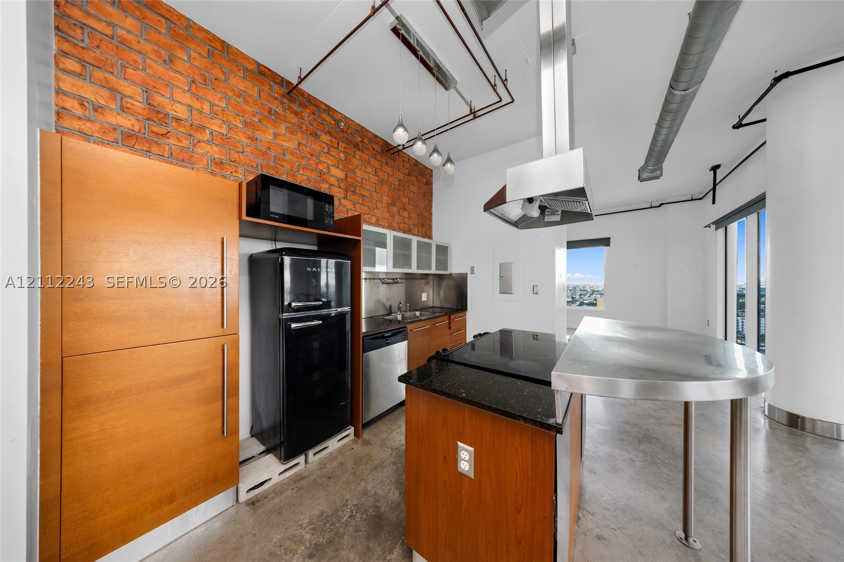 10 SW South River Dr #PHI15, Miami FL 33130