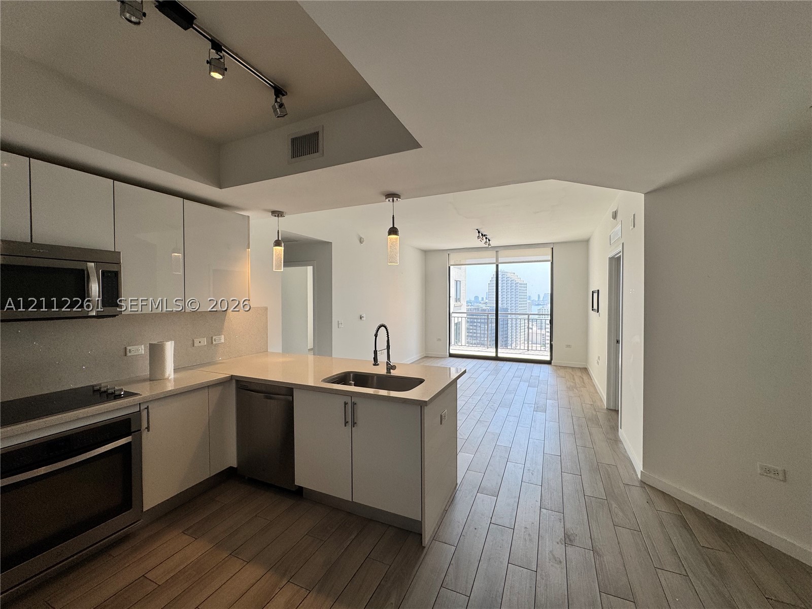 999 SW 1st Ave #2511, Miami FL 33130