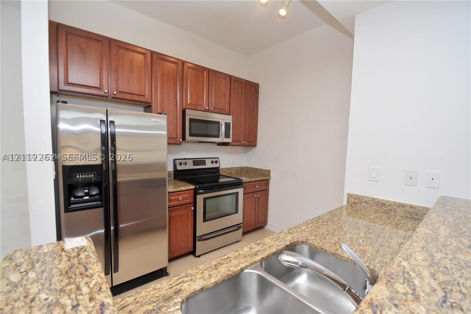 3001 NE 185th St #636, Aventura FL 33180