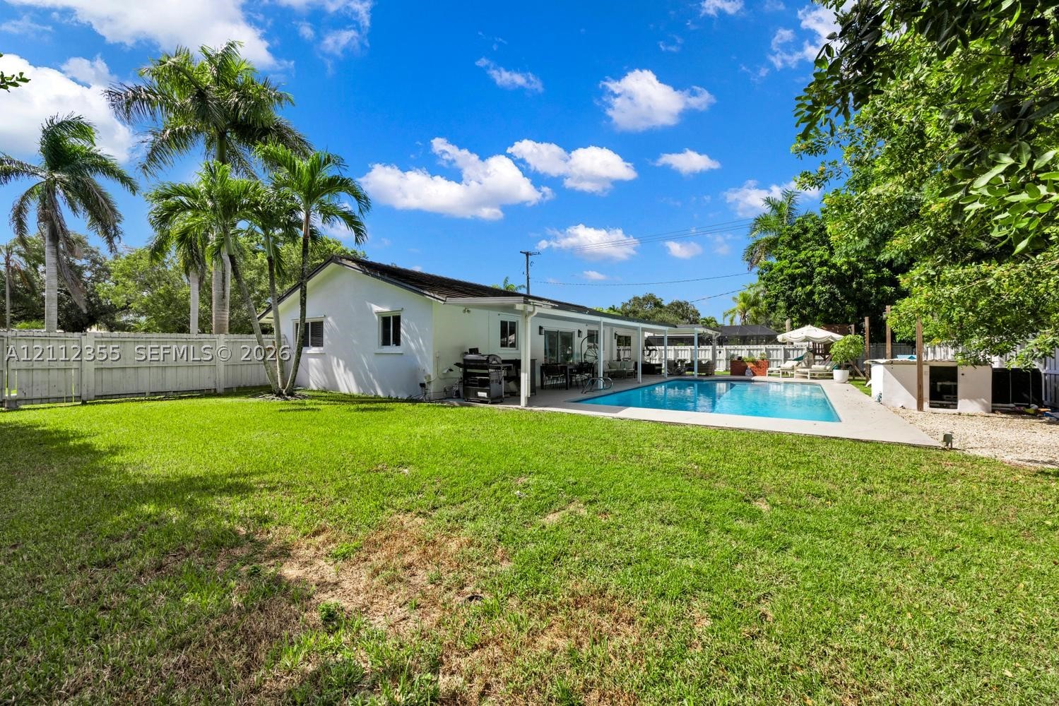 8815 SW 160th St, Palmetto Bay FL 33157