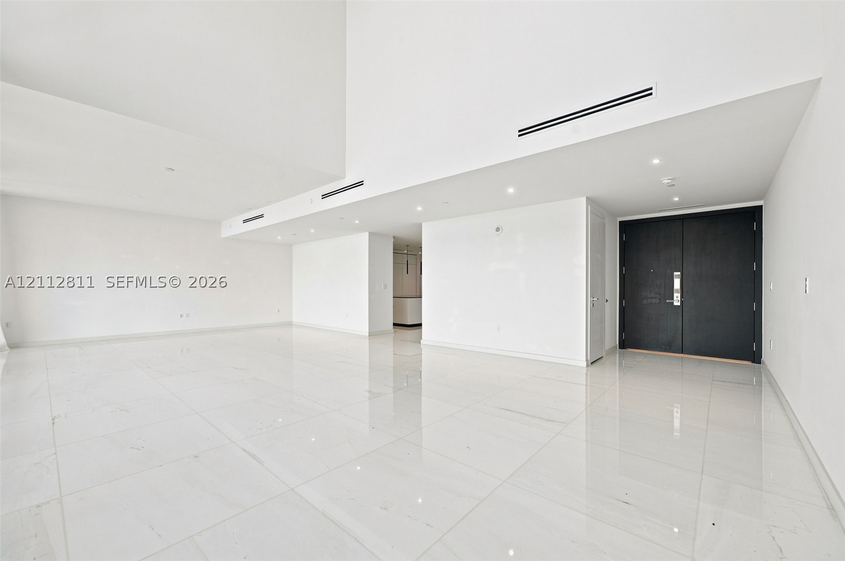 300 Biscayne Boulevard Way #5002E, Miami FL 33131