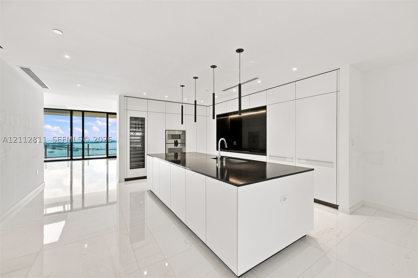 300 Biscayne Boulevard Way #5002E, Miami FL 33131