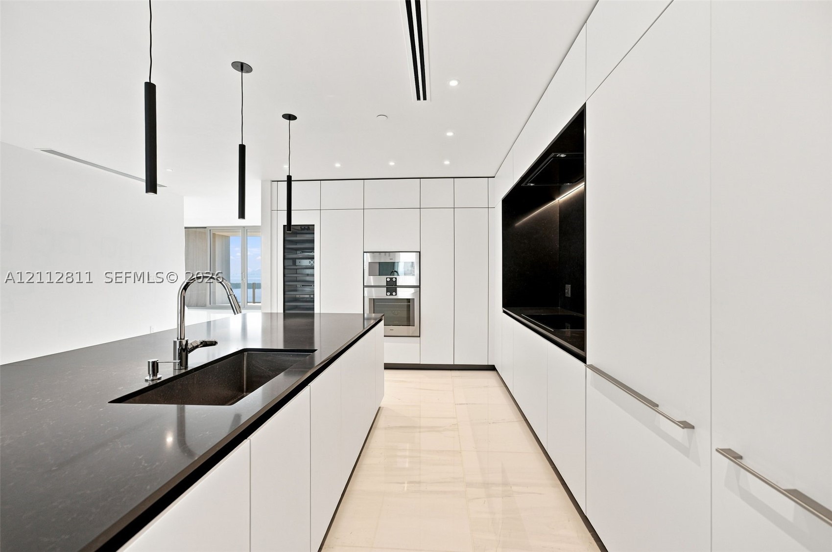 300 Biscayne Boulevard Way #5002E, Miami FL 33131