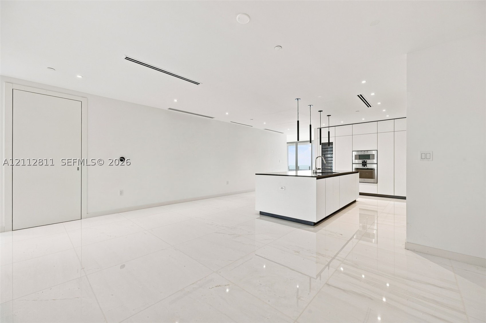 300 Biscayne Boulevard Way #5002E, Miami FL 33131