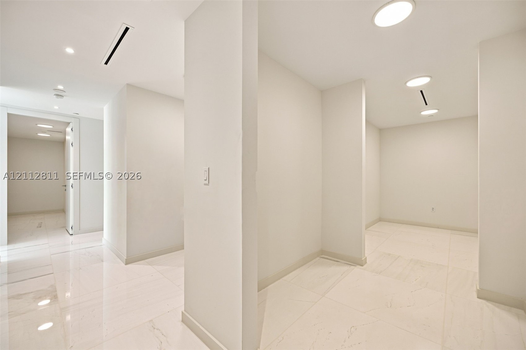300 Biscayne Boulevard Way #5002E, Miami FL 33131