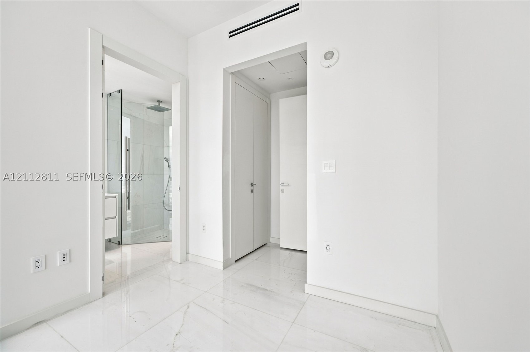 300 Biscayne Boulevard Way #5002E, Miami FL 33131