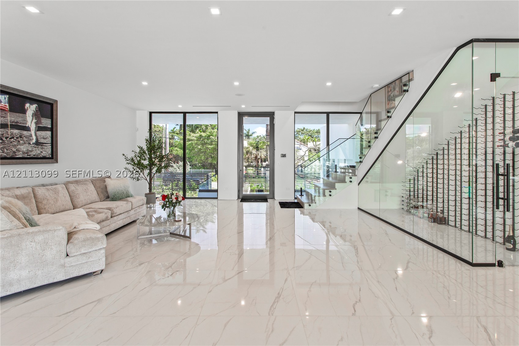 922 NE 78th St, Miami FL 33138