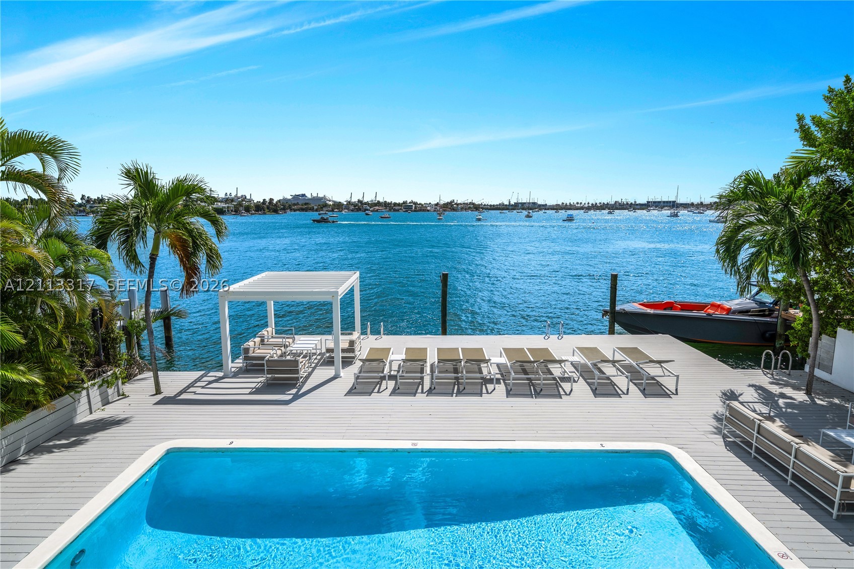 1372 S Venetian Way, Miami FL 33139