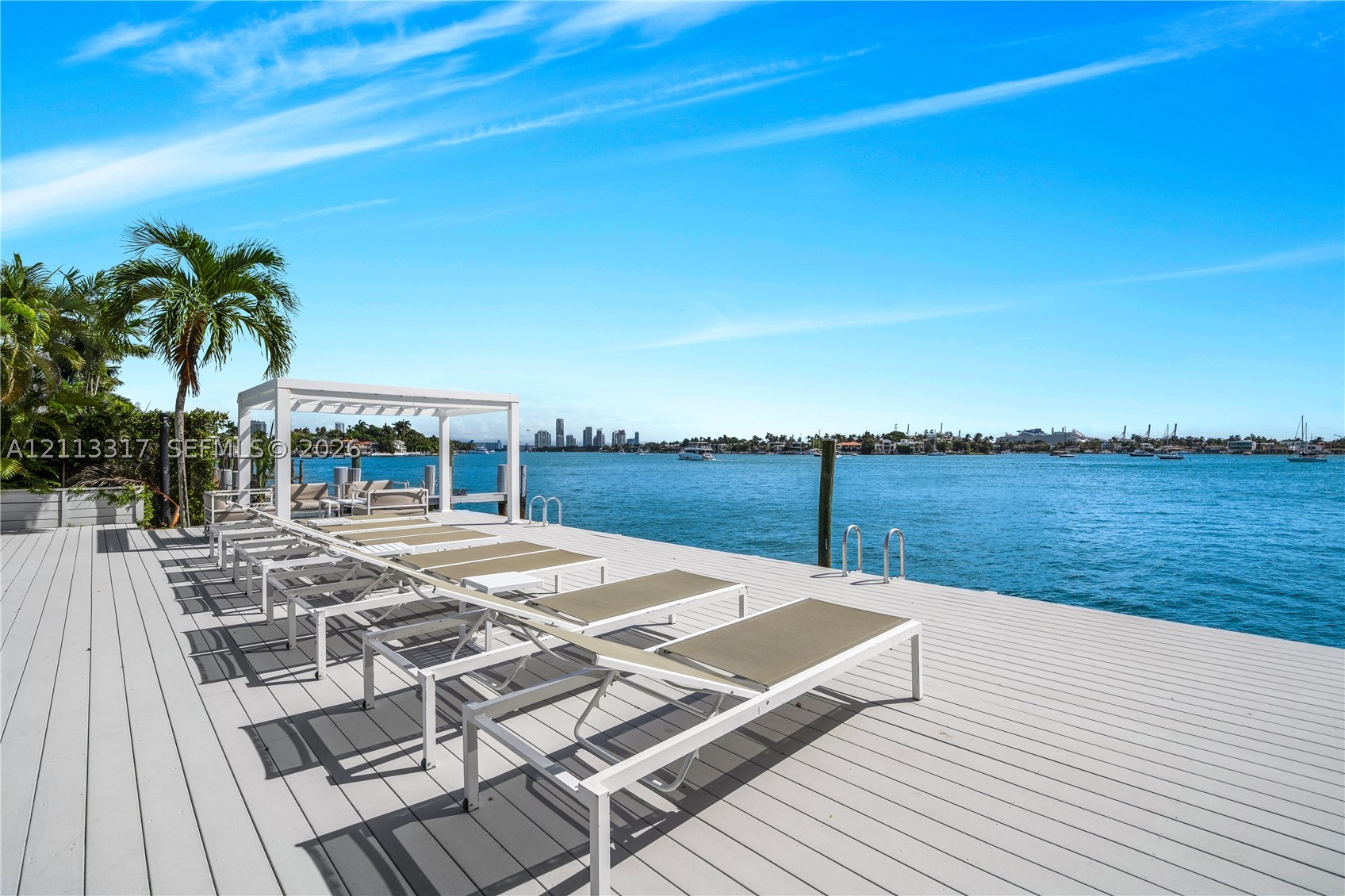 1372 S Venetian Way, Miami FL 33139