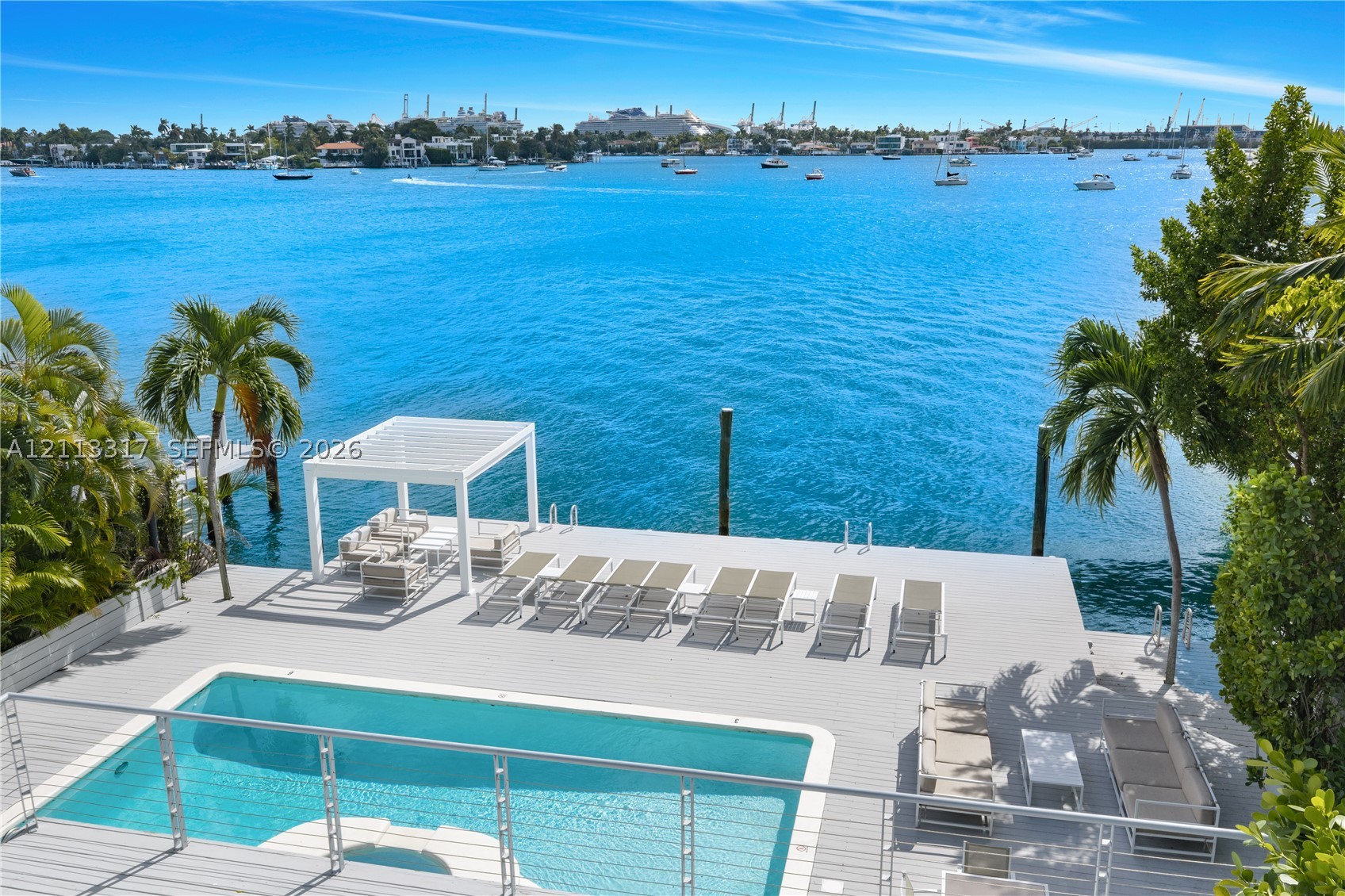 1372 S Venetian Way, Miami FL 33139