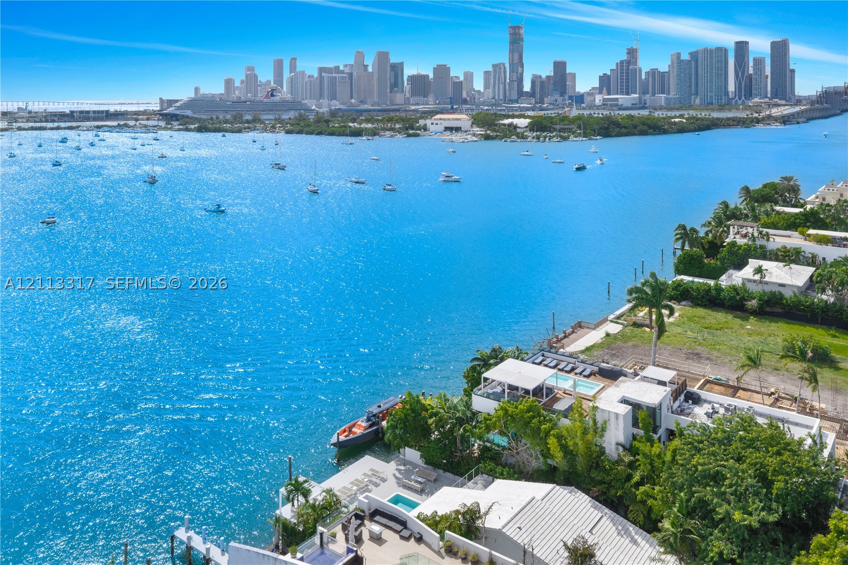 1372 S Venetian Way, Miami FL 33139