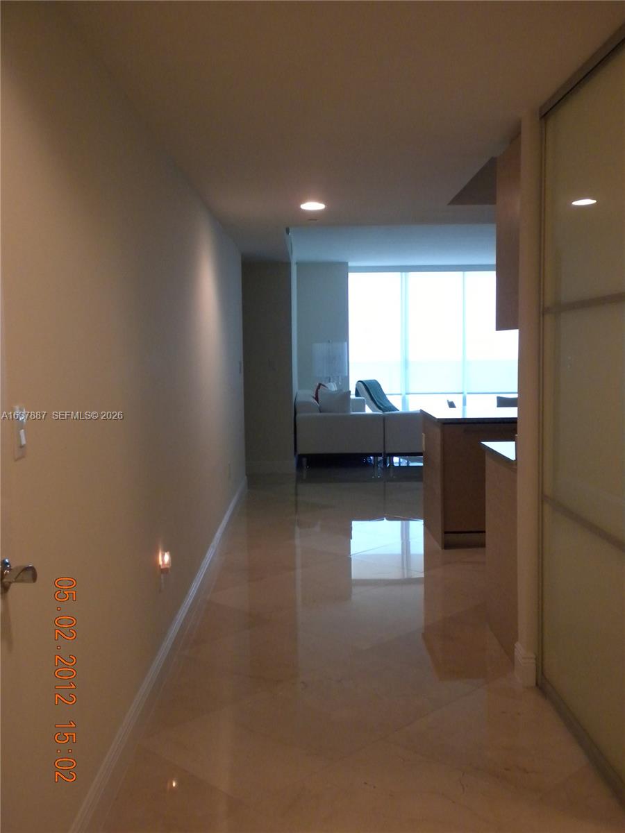 Hallandale Beach FL 33009 - A1637887