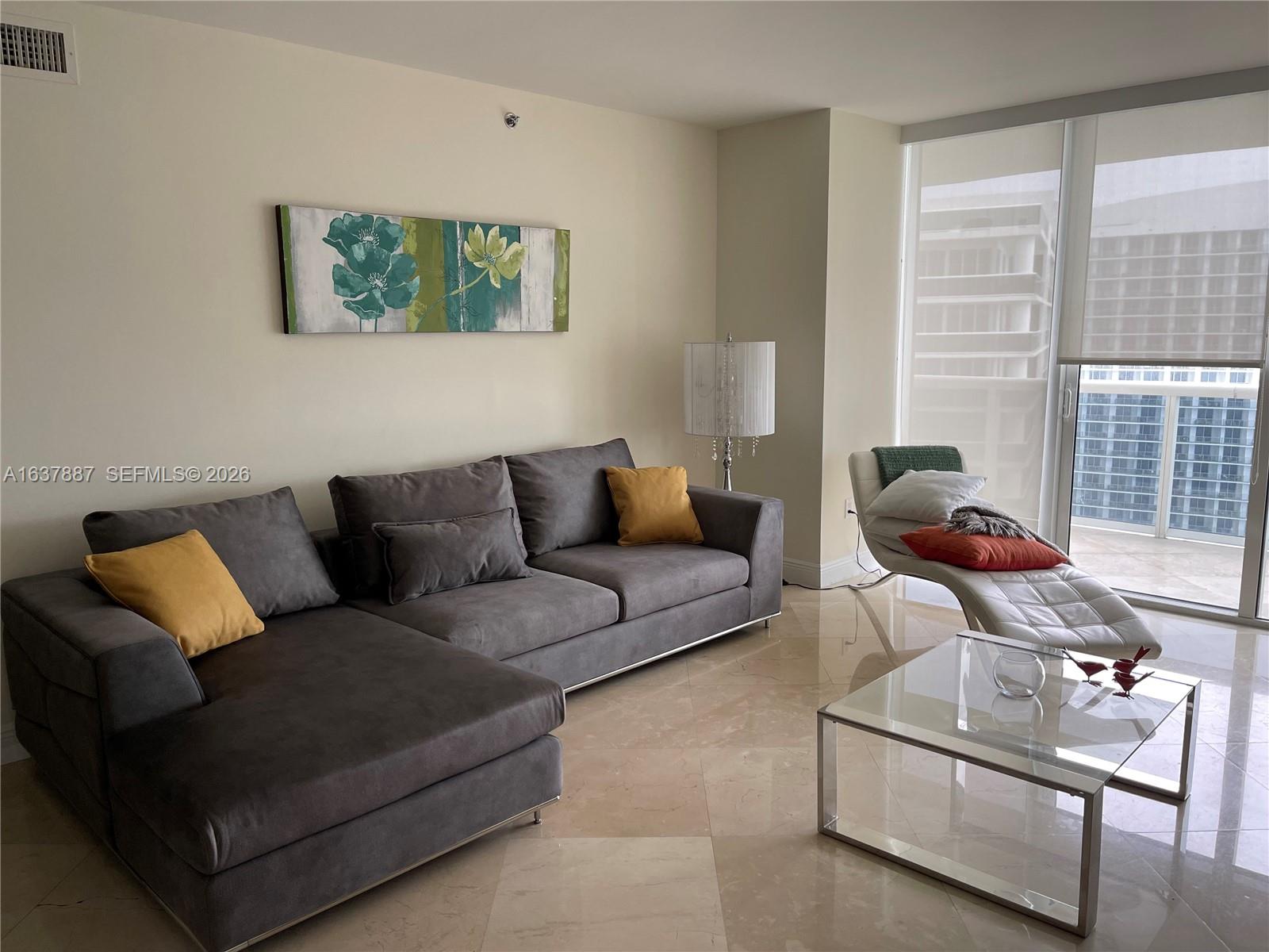Hallandale Beach FL 33009 - A1637887