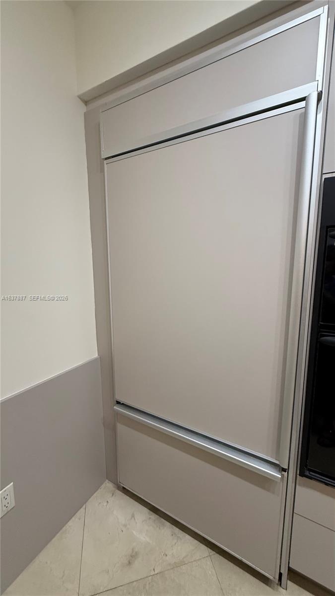 Hallandale Beach FL 33009 - A1637887