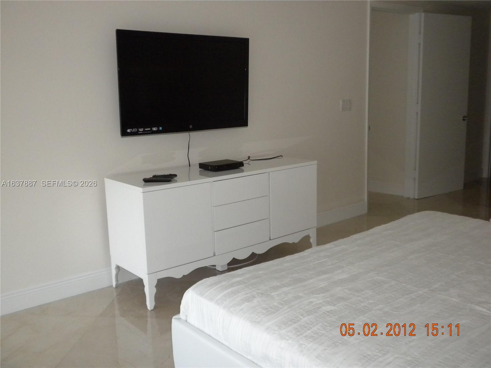 Hallandale Beach FL 33009 - A1637887