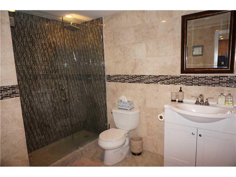 19370 COLLINS AV SEASONAL #1611, Sunny Isles Beach FL 33160