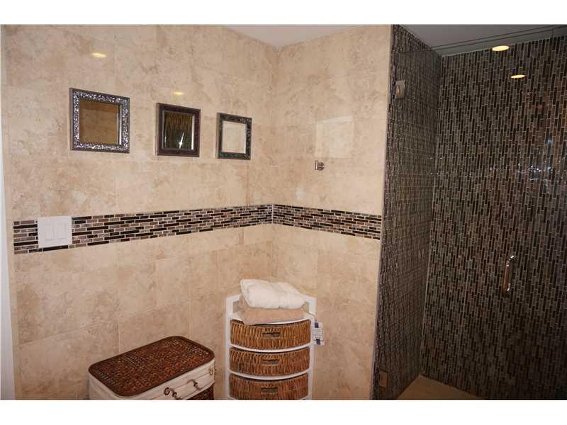 19370 COLLINS AV SEASONAL #1611, Sunny Isles Beach FL 33160