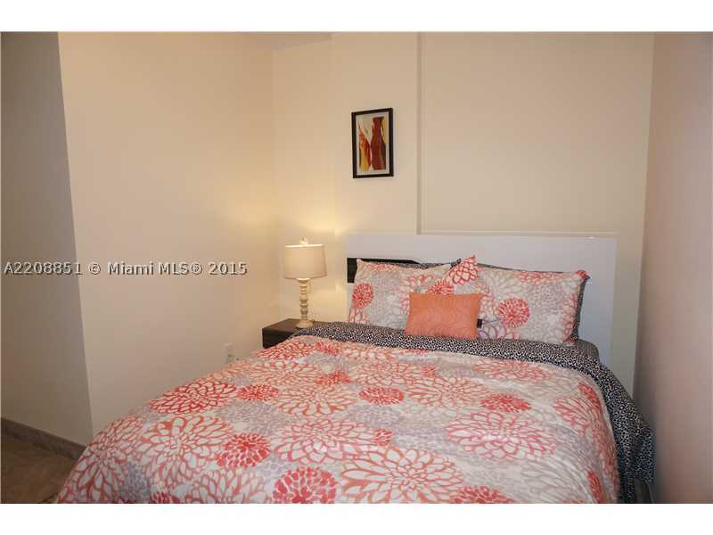 19370 COLLINS AV SEASONAL #1007, Sunny Isles Beach FL 33160