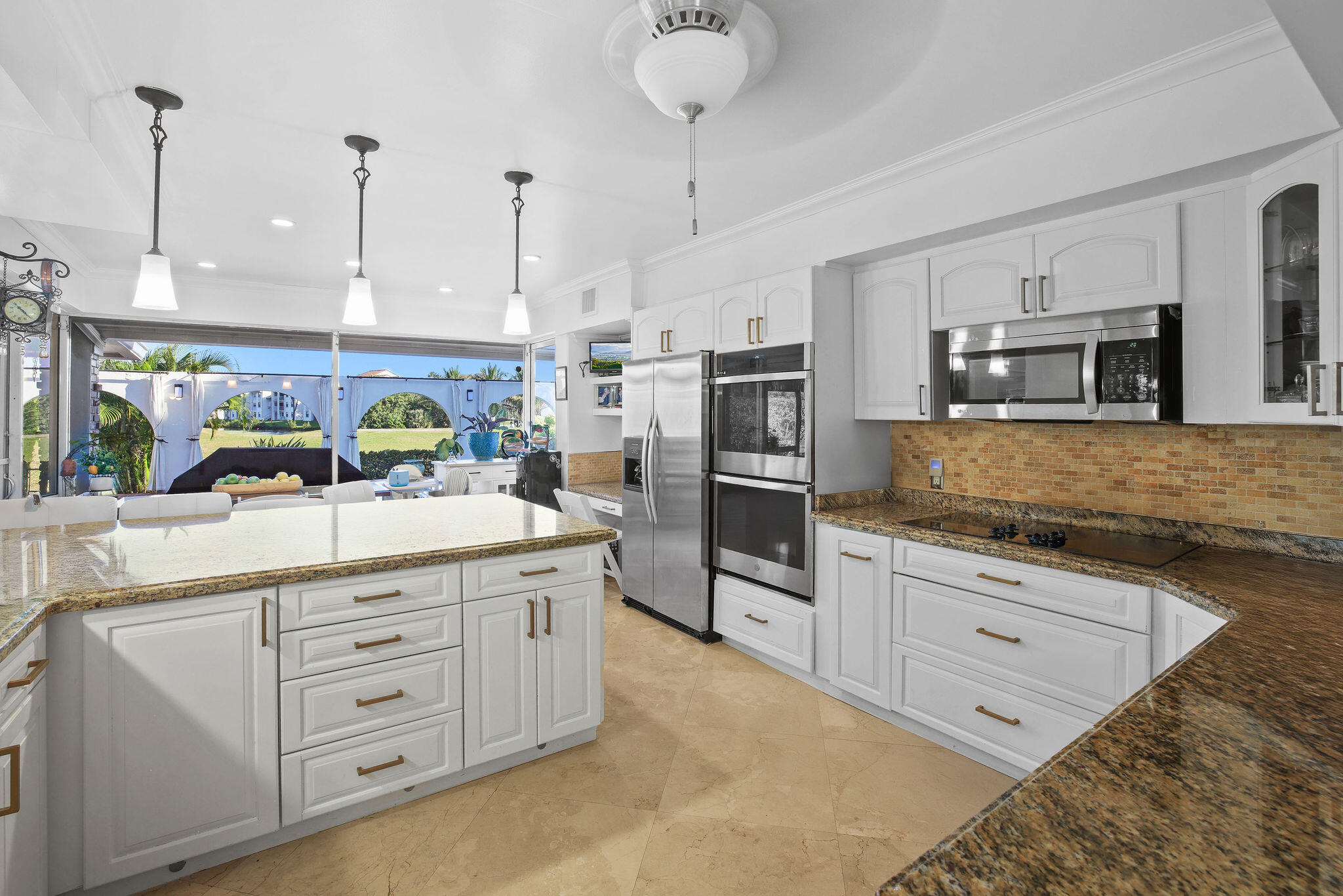 4210 Casper, Hollywood FL 33021