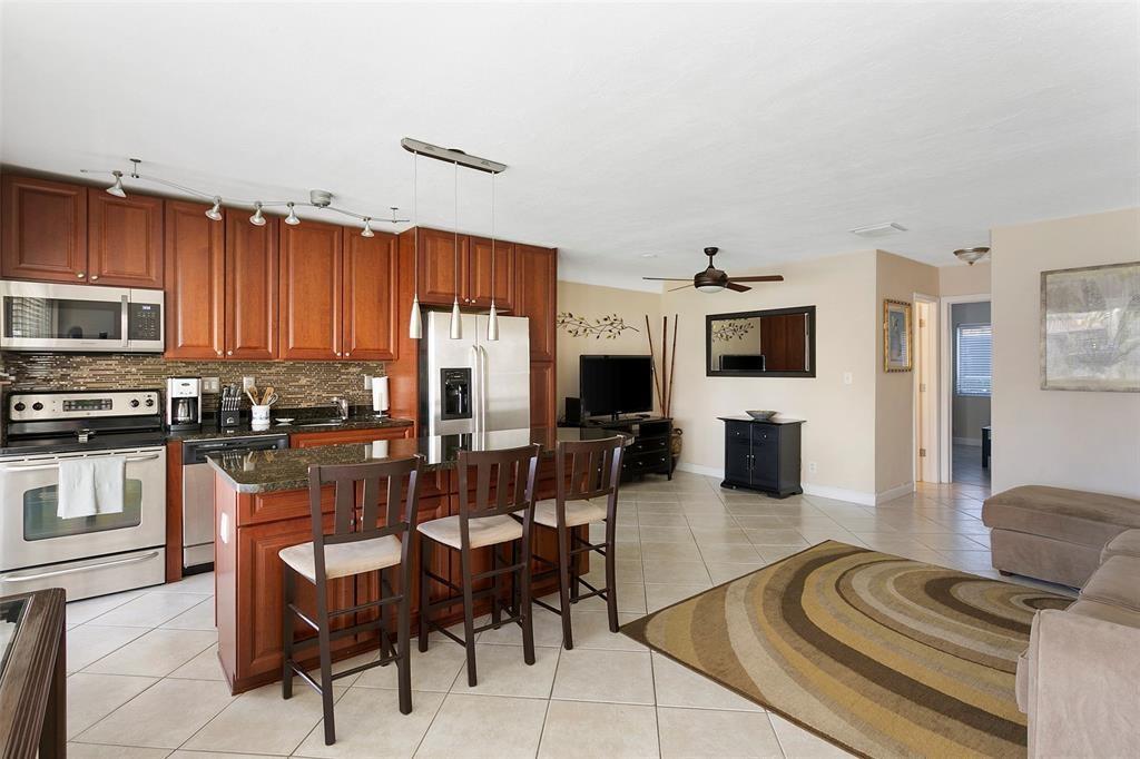 2895 NE 32nd #102, Fort Lauderdale FL 33306