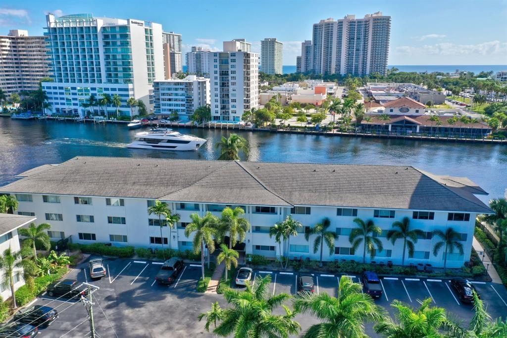 2895 NE 32nd #102, Fort Lauderdale FL 33306