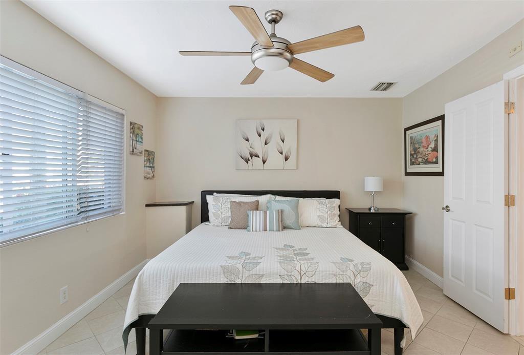 2895 NE 32nd #102, Fort Lauderdale FL 33306