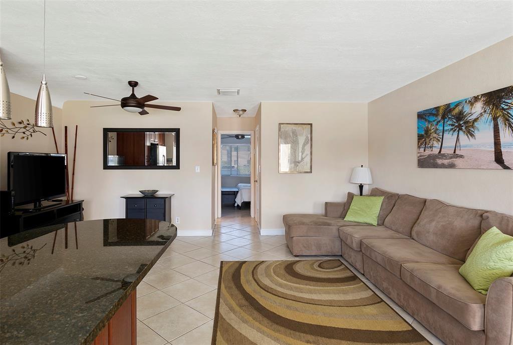 2895 NE 32nd #102, Fort Lauderdale FL 33306