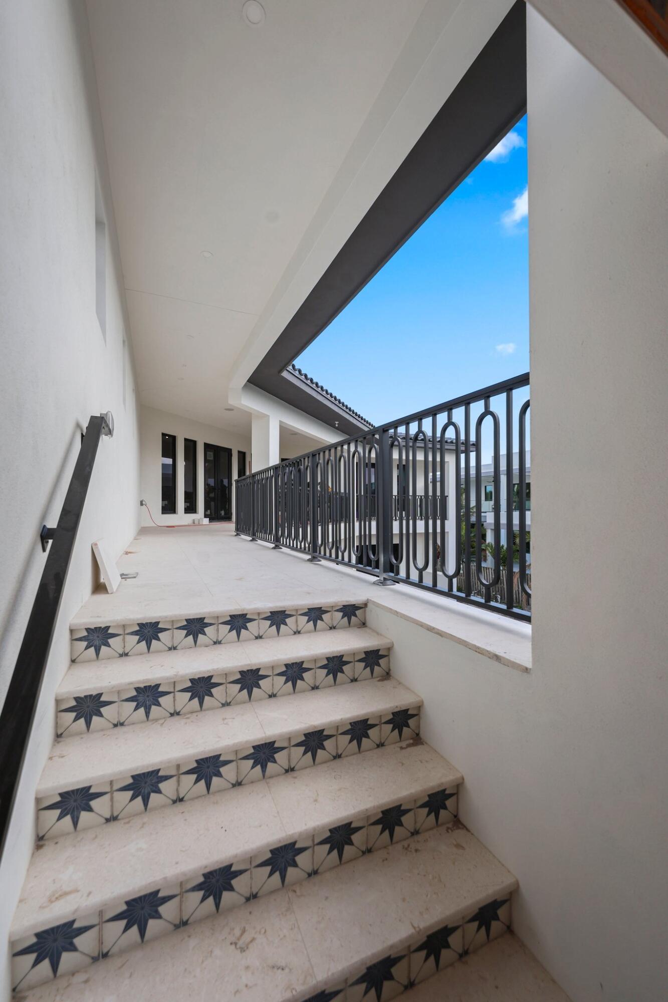 298 NE 8th, Boca Raton FL 33432