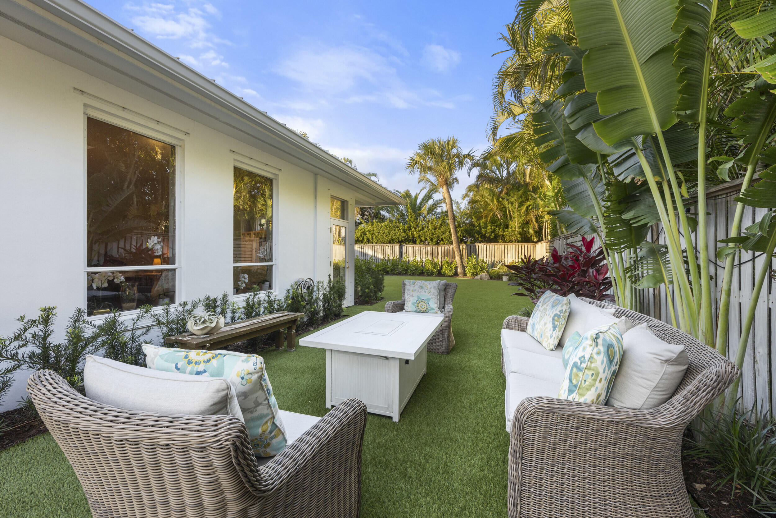 122 Lighthouse, Jupiter Inlet Colony FL 33469