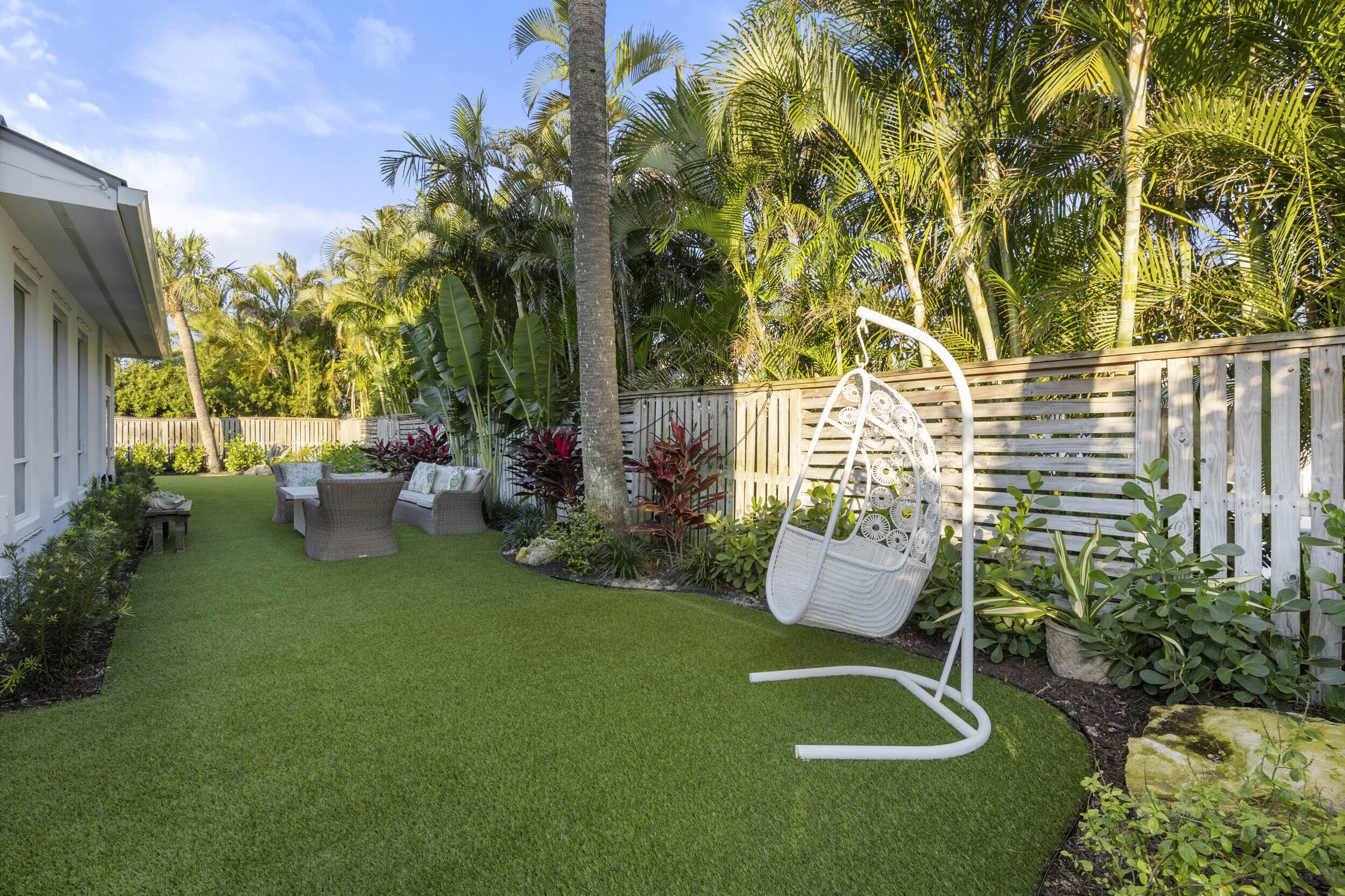 122 Lighthouse, Jupiter Inlet Colony FL 33469