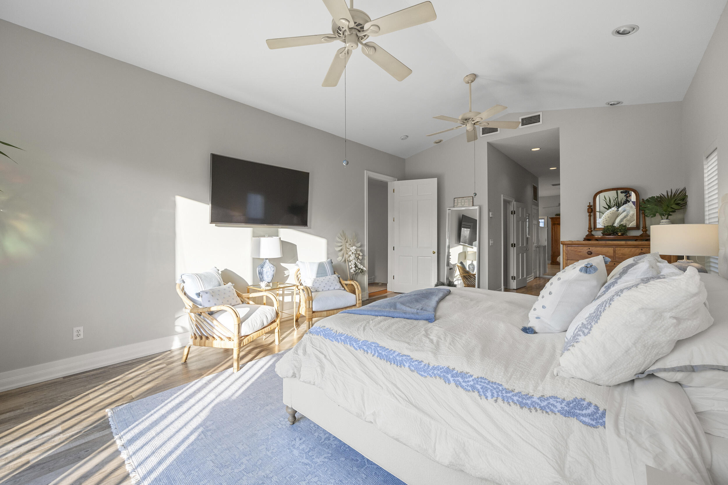 122 Lighthouse, Jupiter Inlet Colony FL 33469